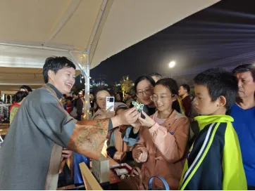 鄂州非遗惊艳亮相湖北省广场舞展演暨中部六省广场舞交流活动